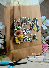 Charger l'image dans la galerie, Gina K. Designs - Stamp & Die Set - Flowering Frame. Set by Melanie Muenchinger. At Embellish Away in Bowmanville Ontario Canada. Example by Melanie Muenchinger.