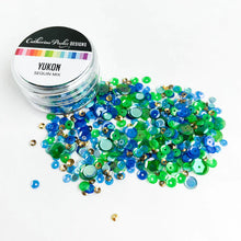 गैलरी व्यूवर में इमेज लोड करें, Catherine Pooler - Sequin Mix - Yukon. The wild and mountainous Yukon territory is full of vast stretches of green, and crystal blue glacial waters. That is the inspiration behind this Canadian sequin mix. Available at Embellish Away located in Bowmanville Ontario Canada.