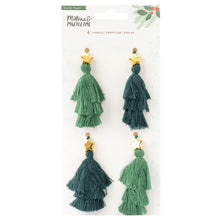 Cargar imagen en el visor de la galería, Crate Paper - Tassels - W/Charms - Mittens & Mistletoe - 4/Pkg. While you need the perfect paper to start your project, you also need the perfect embellishment to finish your project! Available at Embellish Away located in Bowmanville Ontario Canada.