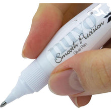 Cargar imagen en el visor de la galería, Smooth Precision Glue Pen - Effortlessly drifts across projects with a strong and reliable adhesive. The easy-to-control, squeezable barrel produces thick or thin lines which dry clear for a cleaner finish. Available at Embellish Away located in Bowmanville Ontario Canada.