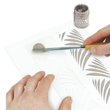 將圖片載入圖庫檢視器 Nuvo - Glimmer Paste - 1.7 oz. Nuvo Glimmer Paste can provide unique variety to your work. Use in combination with any stencil to create dimensional strip designs or bring texture and sparkle to larger areas and projects. The high concentration of glitter is sure to add a vibrant shimmer to whatever you are creating. Available at Embellish Away located in Bowmanville Ontario Canada. Shooting Stars example.