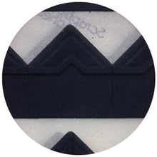 Cargar imagen en el visor de la galería, Scrapbook Adhesives - Paper Photo Corners Self-Adhesive - 108/Pk - Black. 3L CORP-Classic Style Paper Photo Corners. Classic style paper corners in an easy to use self-adhesive version. Perfect for safely adhering photos to scrapbook pages so that they can be taken out without damage. Archival quality, Available at Embellish Away located in Bowmanville Ontario Canada.