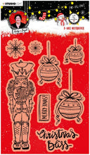 Cargar imagen en el visor de la galería, Studio Light - ABM Clear Stamp - Christmas Nutcracker - Essentials - 148x210x1mm - 1 PC - nr.81. This clear stamp set features a Nutcracker, ornaments, snowflakes and also the perfect Christmas and Winter sentiments. 8 stamps. Size: 5.8x8.3 in. Available at Embellish Away located in Bowmanville Ontario Canada.