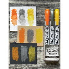Cargar imagen en el visor de la galería, Tim Holtz - Distress Crayon - Pearl Set Halloween - Set# 1. Distress Crayons are formulated to achieve vibrant pearlescent coloring effects on porous surfaces for mixed-media. The smooth water-reactive pigments are ideal for creating brilliant backgrounds, water coloring, smudge effects and more! Available at Embellish Away located in Bowmanville Ontario Canada.