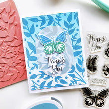 Charger l'image dans la galerie, Catherine Pooler - Background Stamp - Vine Perfection. Available at Embellish Away located in Bowmanville Ontario Canada. Example by Catherine Pooler.
