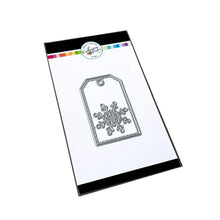 將圖片載入圖庫檢視器 Catherine Pooler - Tag Die - Snowflake. This gift tag features a dotted edge pattern and additional snowflake die. Cut the snowflake from the tag or cut and paste it on for cards, projects and more! Available at Embellish Away located in Bowmanville Ontario Canada.
