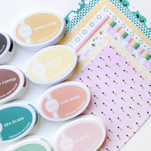 Charger l'image dans la galerie, Catherine Pooler - Patterned Paper - Hey There Honey. Available at Embellish Away located in Bowmanville Ontario Canada.
