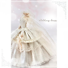 Charger l'image dans la galerie, Memory Place - Trim Sheer Glitter Ribbon 2.3"X 1yd - Snow/ Vanilla. Available at Embellish Away located in Bowmanville Ontario Canada. Example by brand ambassador.
