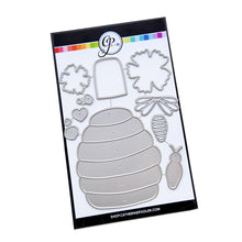 Charger l'image dans la galerie, Catherine Pooler - Dies - Oh Bee Hive. Available at Embellish Away located in Bowmanville Ontario Canada.
