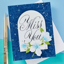 Charger l'image dans la galerie, Spellbinders - Press Plate By Paul Antonio - Copperplate - Miss You. Copperplate Miss You Press Plate is from the Copperplate Everyday Sentiments Collection by Paul Antonio. Available at Embellish Away located in Bowmanville Ontario Canada. Example by brand ambassador.
