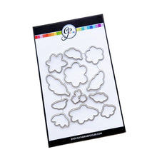 Charger l'image dans la galerie, Catherine Pooler - Stamp &amp; Die Set - Sweet Blooms Floral. Available at Embellish Away located in Bowmanville Ontario Canada.
