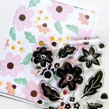 Charger l'image dans la galerie, Catherine Pooler - Stamp &amp; Die Set - Sweet Blooms Floral. Available at Embellish Away located in Bowmanville Ontario Canada. Example by Catherine Pooler.
