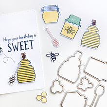 Charger l'image dans la galerie, Catherine Pooler - Stamp &amp; Die Set - Sweet as Honey. Available at Embellish Away located in Bowmanville Ontario Canada. Example by Catherine Pooler.
