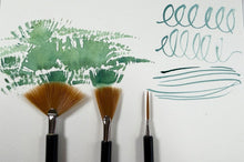 Load image into Gallery viewer, Yasutomo - Fusion Brush - Fanned Small 3/4" x 1". Brush head: 3/4" wide x 1" long. Available at Embellish Away located in Bowmanville Ontario Canada.
