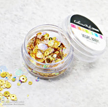 गैलरी व्यूवर में इमेज लोड करें, Catherine Pooler - Sequin Mix - Vegas Baby. Add a touch of gold glamour to your projects with the Vegas, Baby sequin mix!  Approx. 1 Tablespoon mixture of gold, sparkling hologram &amp; clear sequins, plus beads. In a clear screw top round container. Available at Embellish Away located in Bowmanville Ontario Canada.
