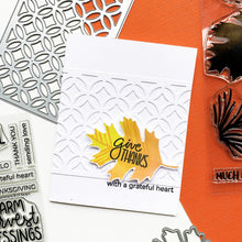 Cargar imagen en el visor de la galería, Catherine Pooler - Slimline Die - Sitting Pretty. Like a beautiful woven cane patterned porch seat, the Sitting Pretty Slimline Die will add a textural element of pretty to your next card. This slimline die is formatted to 8.5" x 3.5" base slimline card but can also be added to a traditional card as a background element or even used as a stencil. Available at Embellish Away located in Bowmanville Ontario Canada. Example by Catherine Pooler.
