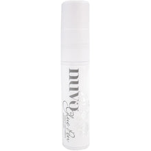 Cargar imagen en el visor de la galería, Smooth Precision Glue Pen - Effortlessly drifts across projects with a strong and reliable adhesive. The easy-to-control, squeezable barrel produces thick or thin lines which dry clear for a cleaner finish. Available at Embellish Away located in Bowmanville Ontario Canada.
