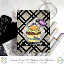 Charger l'image dans la galerie, The Rabbit Hole Designs - Stamp Set - 3x4 - Halloween Cupcake. Deeply etched, clear photopolymer stamps for precise placement. Made in the USA.  Coordinates with Halloween Cupcake Die. Available at Embellish Away located in Bowmanville Ontario Canada. Card design by Shanna S.
